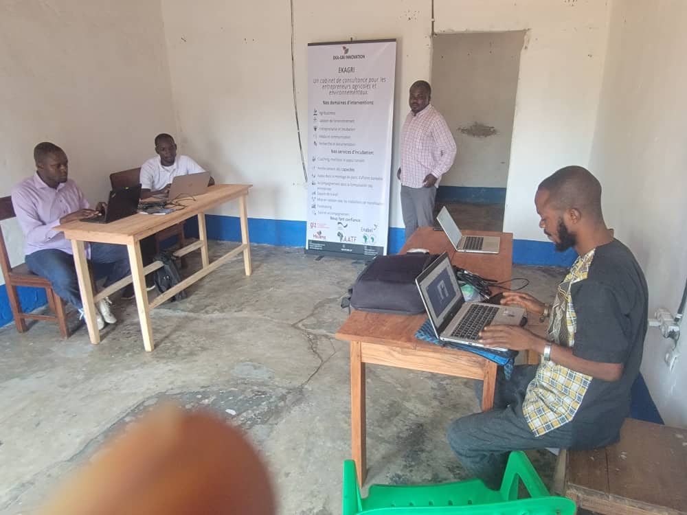 Espace_travail_ekagri_mweka